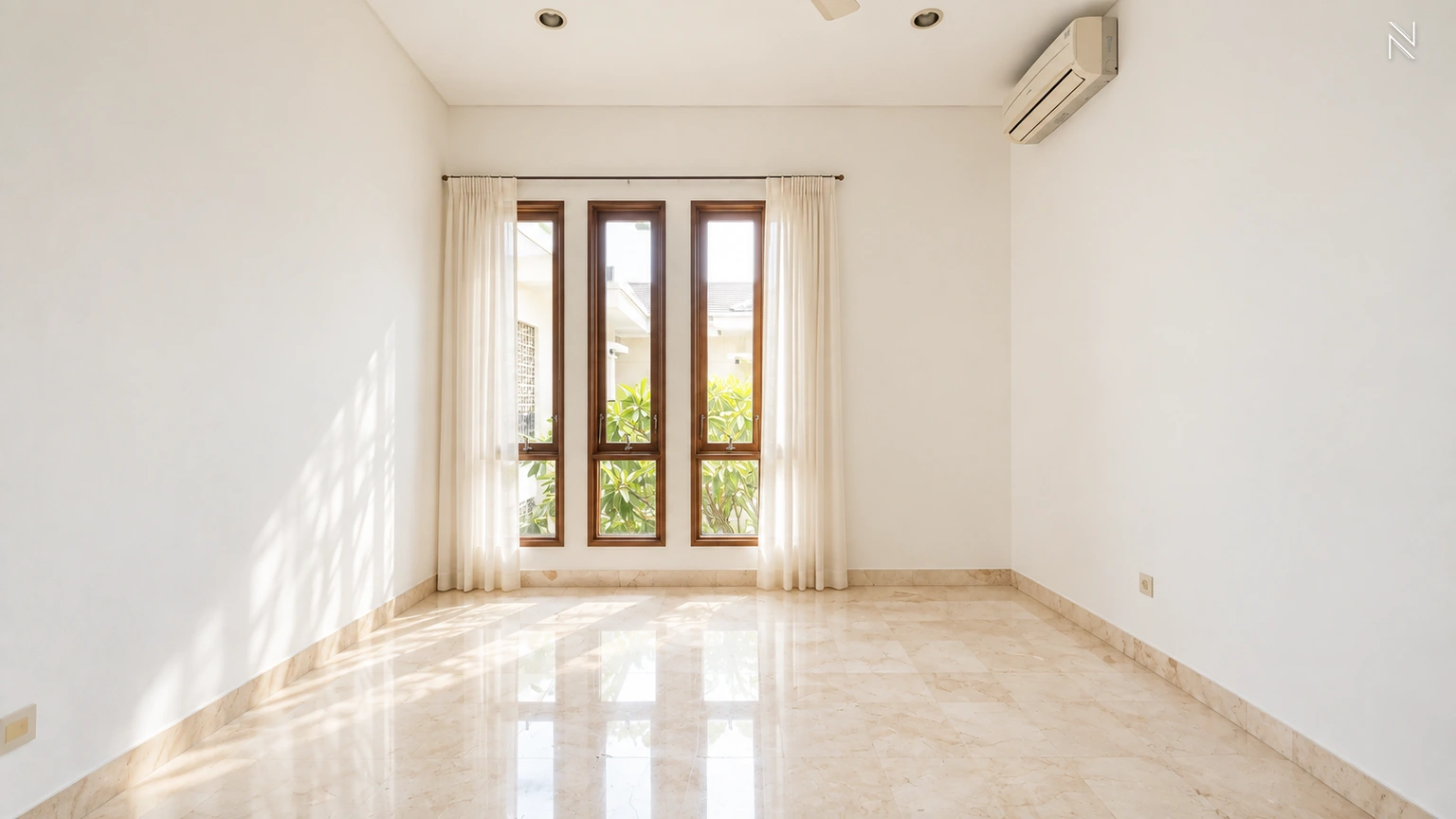 For Rent 4BR House South Jakarta Kemang KMGT010